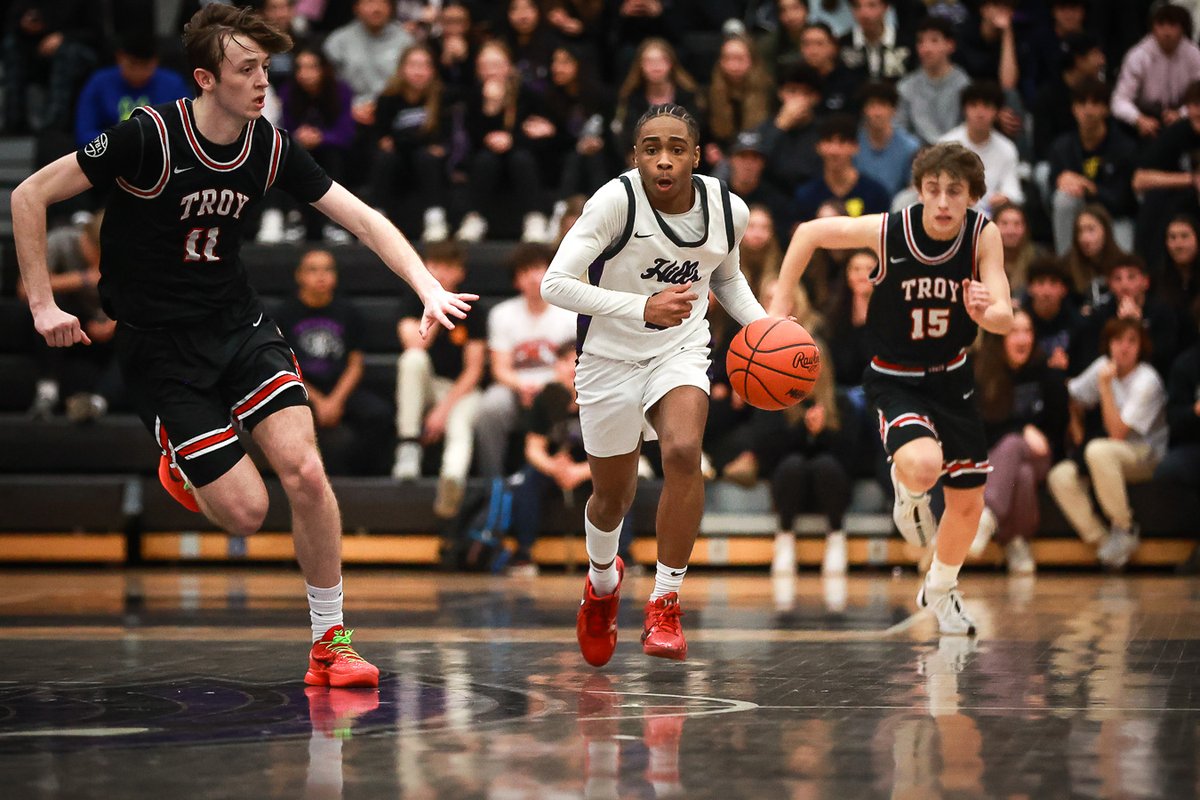 Black Hawk Fever! A great event plus 2 exciting games! @bhhs_girlsbball beat Harper Woods 57-43 and @BHHSBoysBBall lost 67-62 in a close one to Troy Girls' game photos: susanadamsphoto.com/bhhsblackhawks… Boys' game photos: susanadamsphoto.com/bhhsblackhawks… GO BLACK HAWKS!