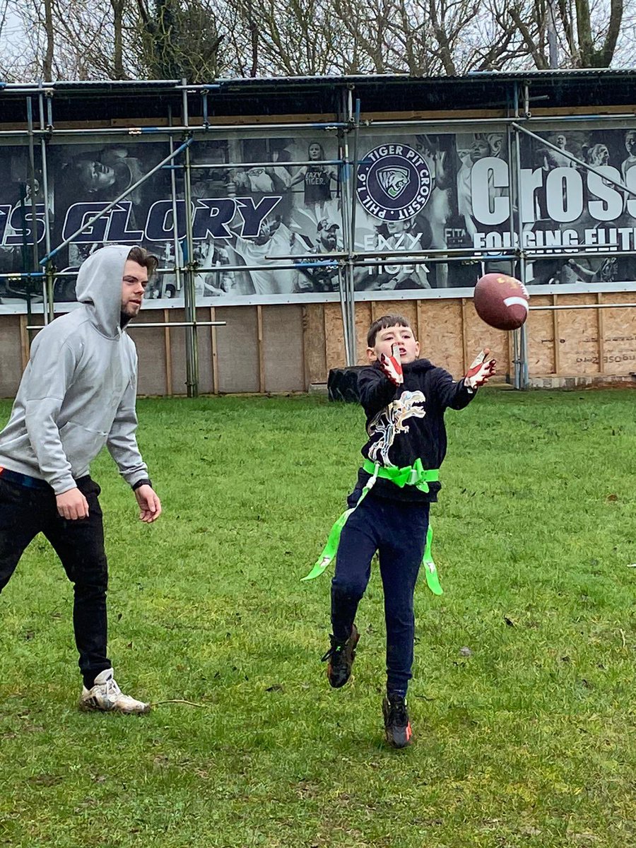 london_clay's tweet photo. Great #flagfootball session today and there’s even an action shot #focus #determination #rubbishweather #kentexiles @Vikings @VjbullPE #SuperBowl2024 @SuperBowl @HappyGilmore14 https://t.co/Mks3aktAo4