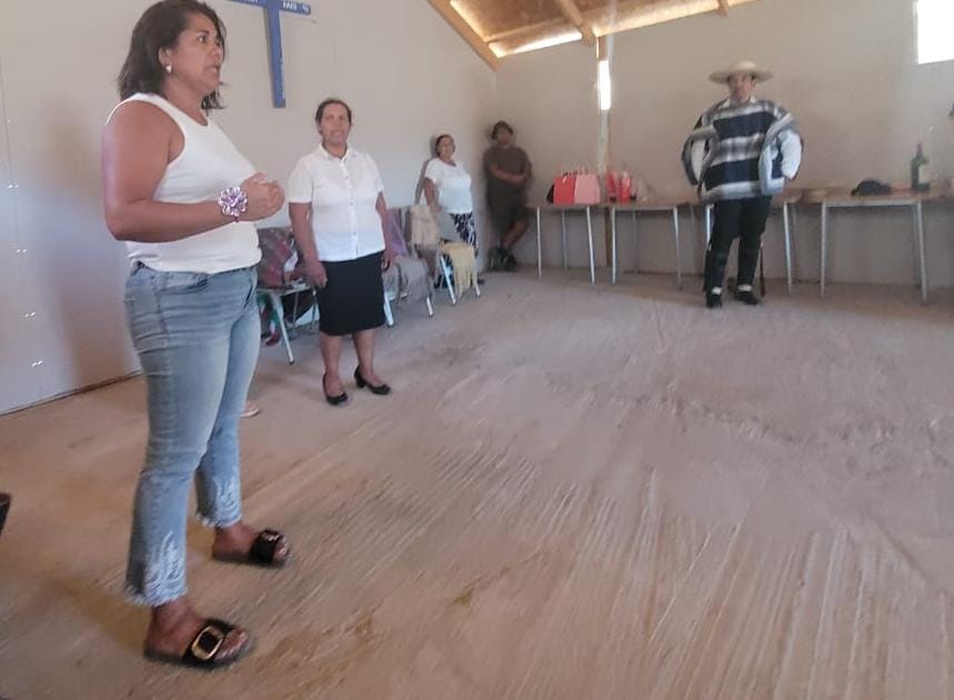 Indap_coquimbo's tweet photo. ➕empoderamiento y competitividad 

Esos fueron algunos de los beneficios que les brindó el Prog #MujeresRurales al grupo La Invernada, conformado por 8⃣👩‍🌾de #Combarbalá dedicadas a la textilería 🧶,

Las felicitamos por egresar de esta iniciativa del convenio #INDAP - #PRODEMU👏 https://t.co/DVwI6h92rX