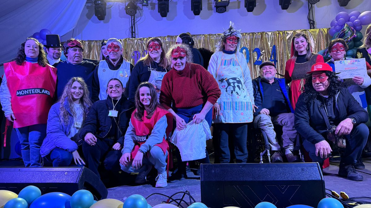 AytoAntequera's tweet photo. 🎭 #CarnavalDeAntequera2024
Ganadores Concurso de Disfraces: ADULTOS

MODALIDADES
🔸Individual
Casanova

🔹Grupos
No pares que me enfrío

🔸Asociaciones
Mercadillo El Arenal

#Antequera es #MásCiudad https://t.co/6pknzV0M08