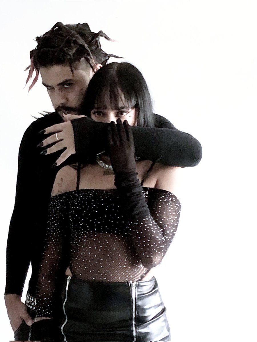 DYianG's tweet photo. PHOTOSHOOT BTS "LUV THE MOB" (Encuentra el vídeo oficial en mi canal) https://t.co/ddyFdKNcp1 https://t.co/q0x7R2dkwG