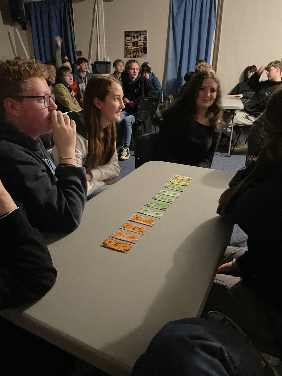 SVSMFL's tweet photo. Ending the day with a quiz and testing our knowledge of French and France #svs #GCSEfrench #schooltrip https://t.co/f1rHH8tX6h