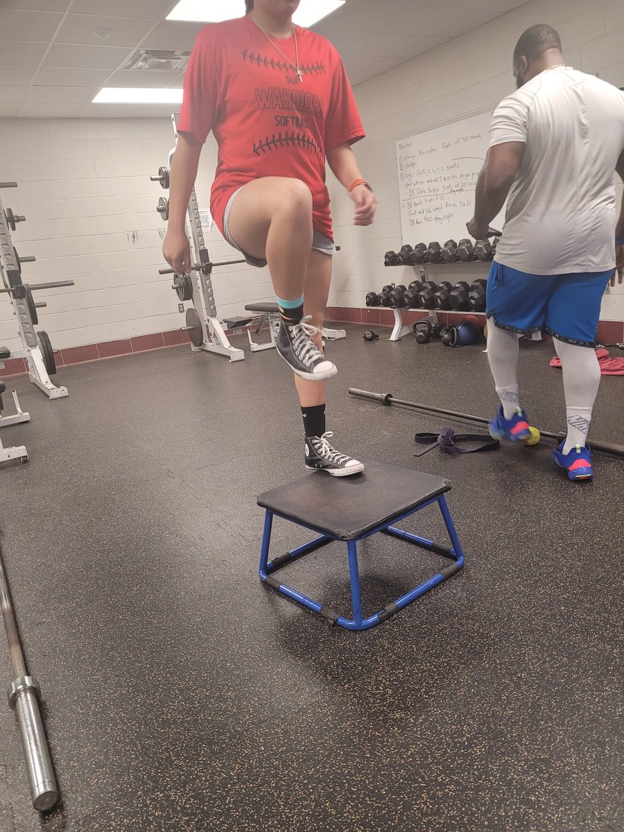 JernieNerio07's tweet image. Saturday morning workouts are the best!! #alwaysdowork