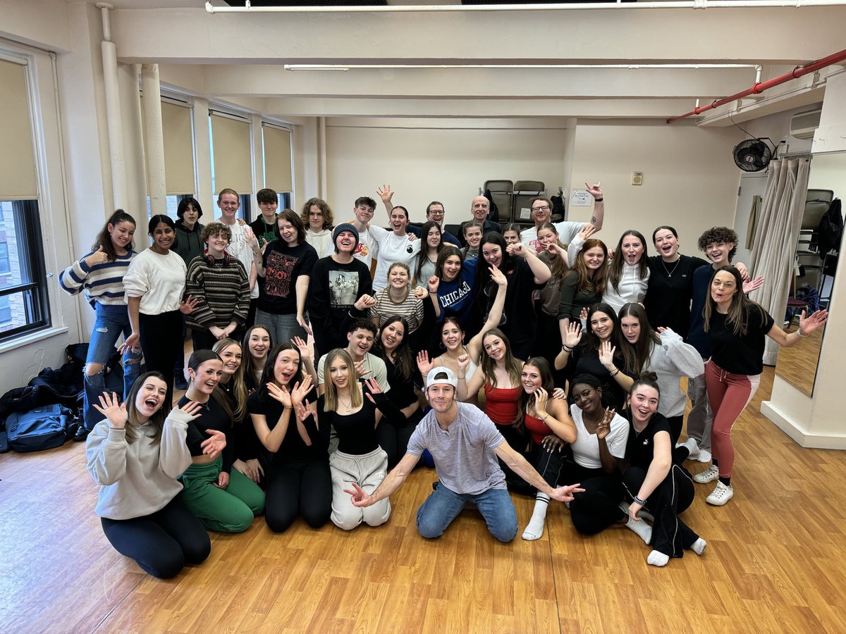 Thornden Performing Arts tweet media