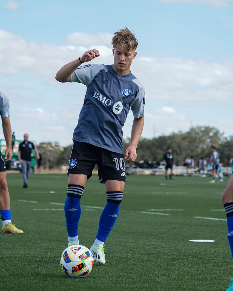 cfmontreal's tweet photo. Notre XI qui commence le match préparatoire contre les Rapids.

Our starting XI in our preseason game against Colorado Rapids.

40- Sirois
3- Sosa
16- Waterman (c)
25- Corbo
44- Edwards
19- Saliba
29- Choinière 
11- Lassiter
10- Duke
8- Iankov
9- Cóccaro

#CFMTL @AllstateCanada https://t.co/YA1j3wcFpD