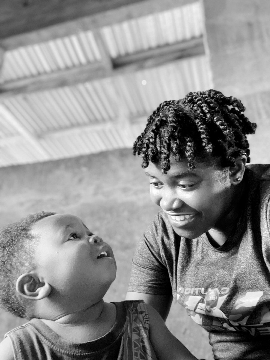 deb4lyf's tweet image. A little chat with my guy….😄😍😍😍