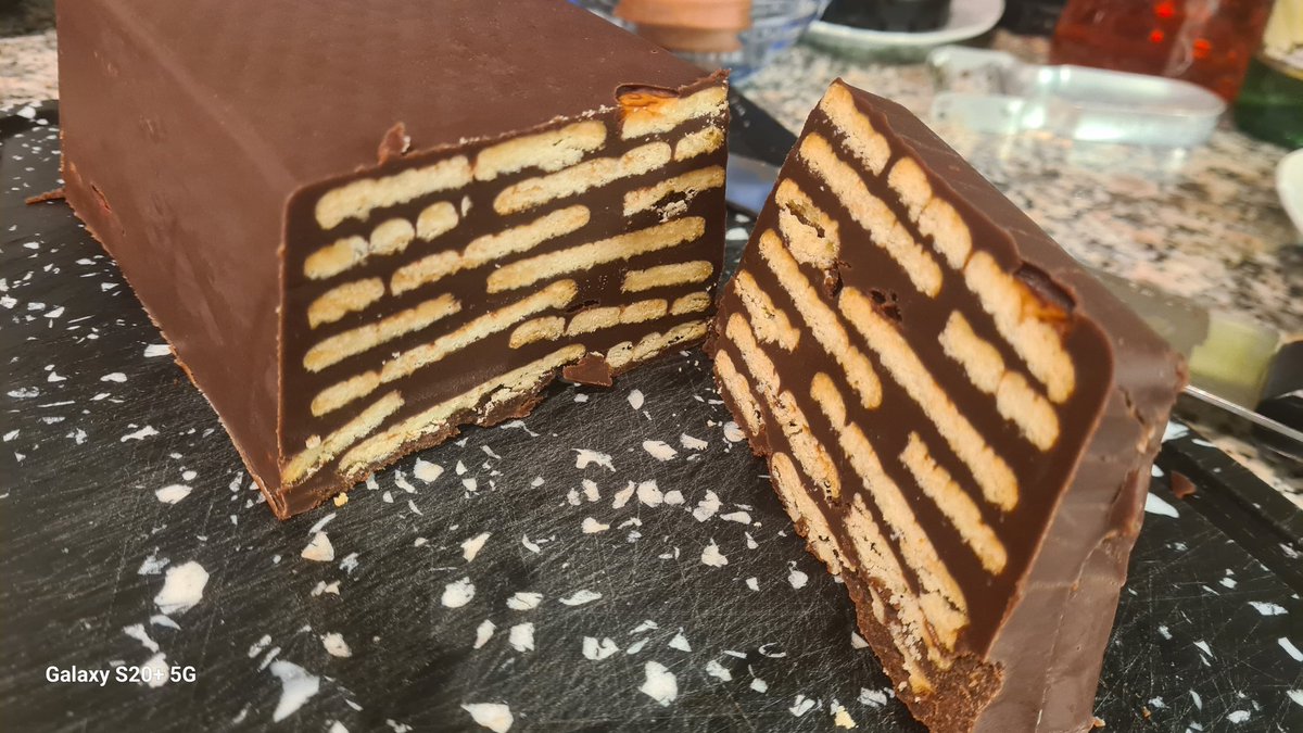 Kalter Hund oder kalte Hundeschnauze. Lecker.