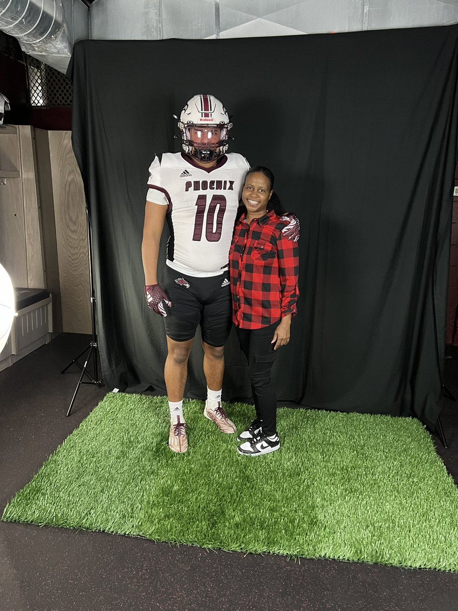 JosephGuzman_4's tweet photo. PICS FROM MY VISIT!!! HOME 🏡 

@CoachMort57 @TimMathisCU @Coach_TSmith @CoachLoganMBell https://t.co/uytQRKBcmZ