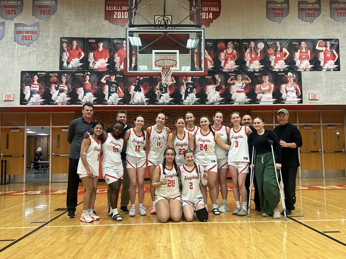 CuyhtsAD's tweet photo. 2024 @CVC_Athletics Metro Division Champions https://t.co/z2d1ZLXK3a
