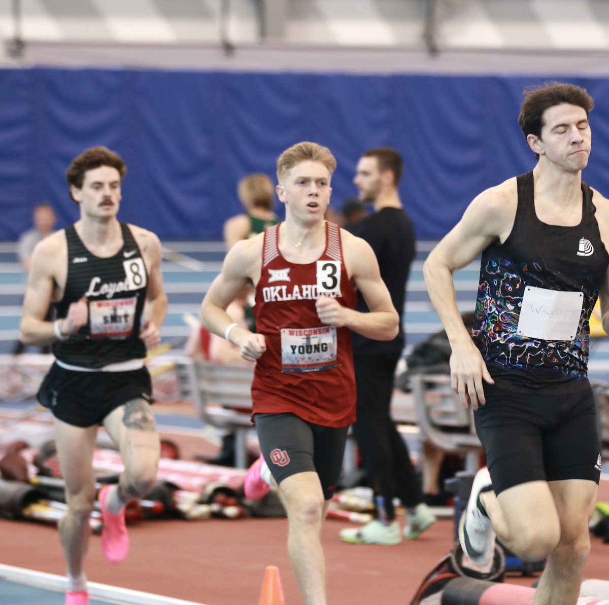 Nicholas Young earns seventh place in the men’s mile, recording 4:05.82! 

#BoomerSooner ☝️