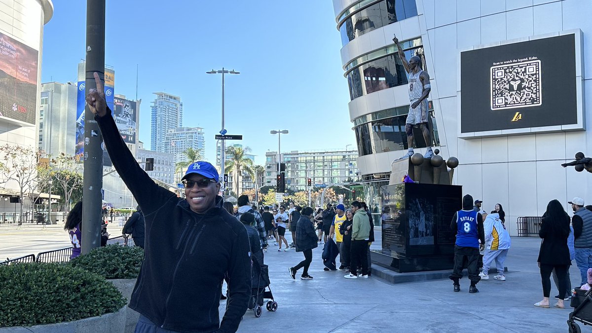 Morning walk in L.A.’s South Park neighborhood to Kobe Bryant’s newly unveiled statue outside Crypto dot com Arena. #KobeBryant  #LosAngeles #Lakers