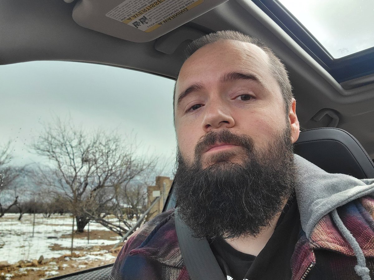 RetroMutt's tweet photo. Shaved my head! I feel so freeeee! 

#selfie https://t.co/iqud4oRF4G