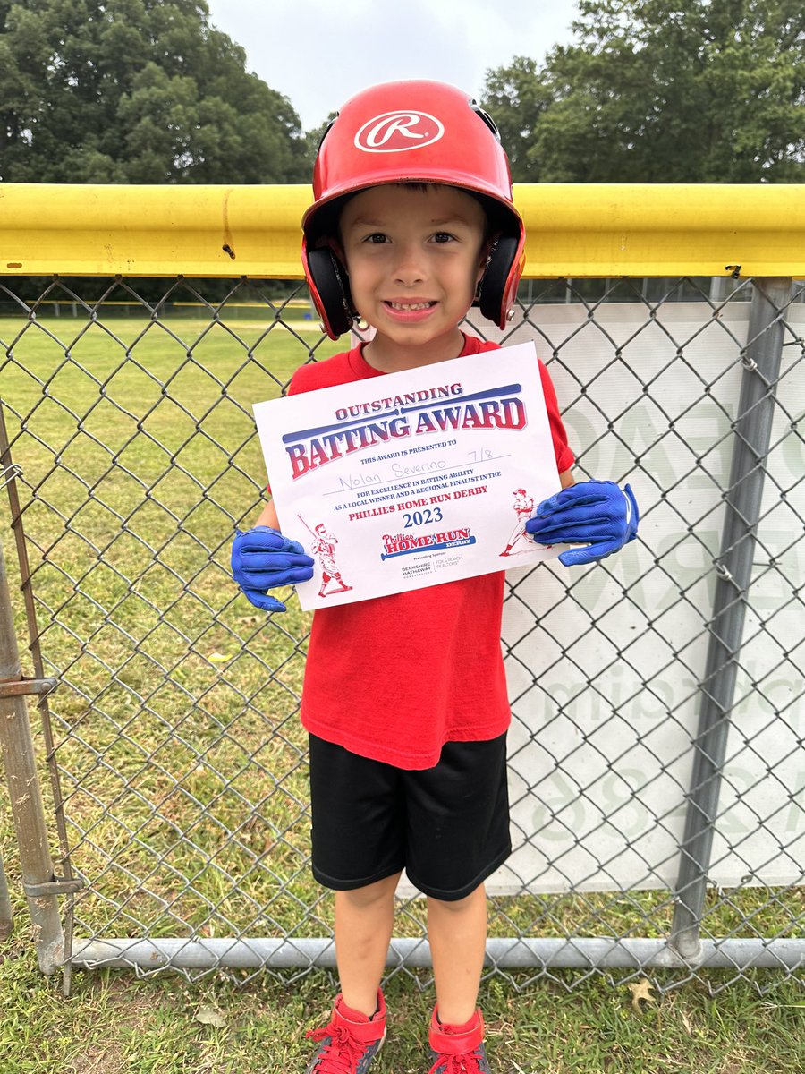gspharm3's tweet photo. Last year I made a post about Nolan’s rare kidney disease and how his love of baseball and his favorite player @bryson_stott10 has been getting him through his treatment. We are off again to spring training opening day this year to see his favorite player again! We hope we can! https://t.co/tEdsv1hucz