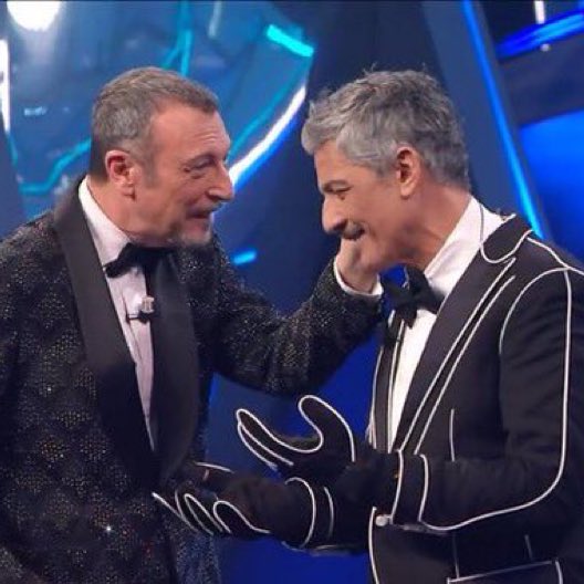 studenteansioso's tweet photo. “sarà l’ultimo anno”
la mia onesta reazione:
#Sanremo2024 https://t.co/8ff2GlIPc6