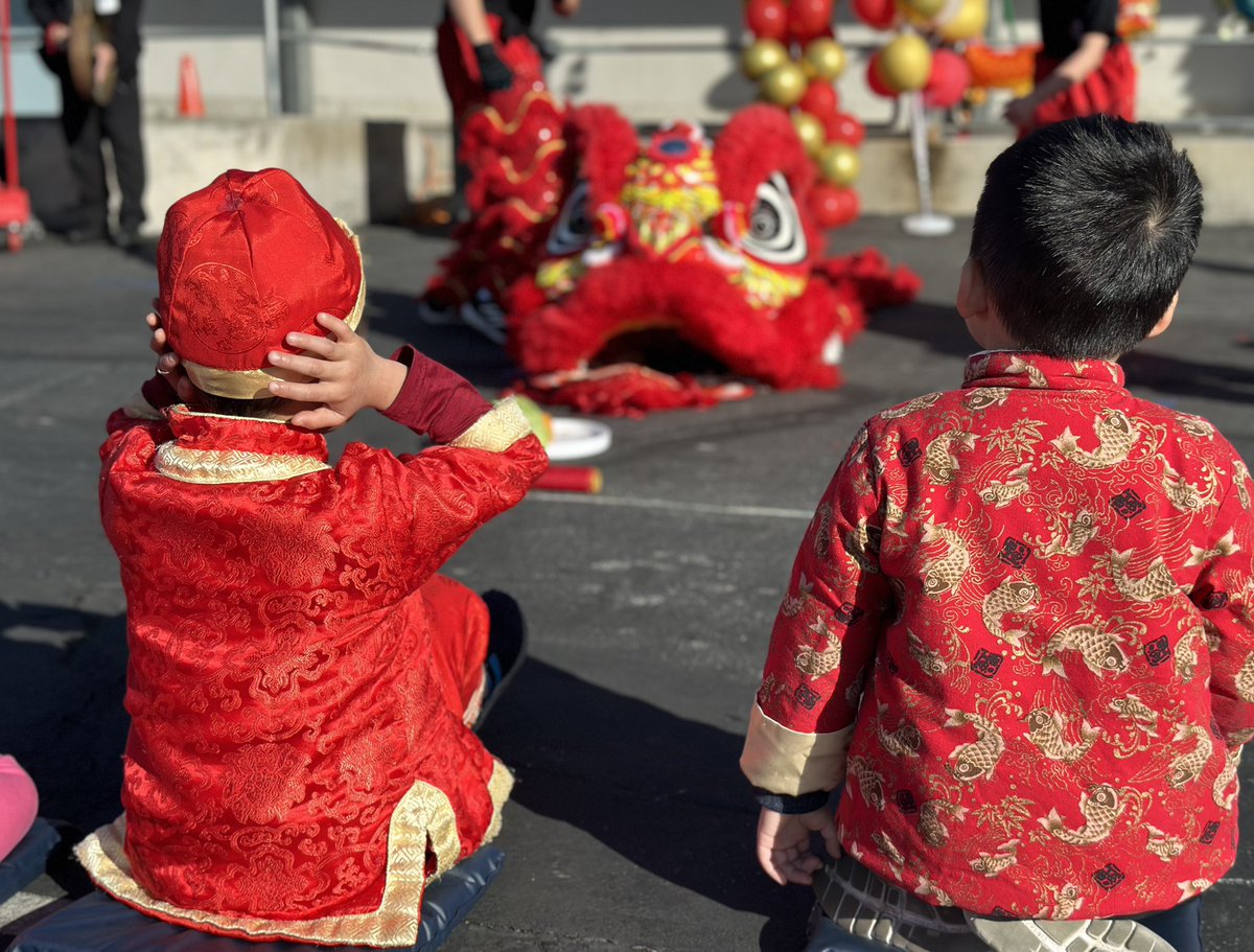 TobyGilbert8's tweet photo. Happy Year of the Dragon 🐉from the beautiful children @alhambrausd #NorthrupSchool celebrating Lunar🏮 New 🧧Year 🎊together on Friday. https://t.co/JAUOs9r9z3