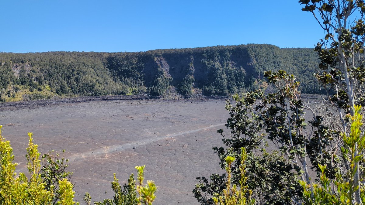 FitLifeTravel's tweet photo. Did you hear about the latest earthquake on #thebigisland?

I felt two small ones in the early morning hours about 9 days ago.
#Exploring &amp; #learning about #geology &amp; #Science is fascinating!
#Travel

#VolcanoWeek https://t.co/BO9T4kUQTr