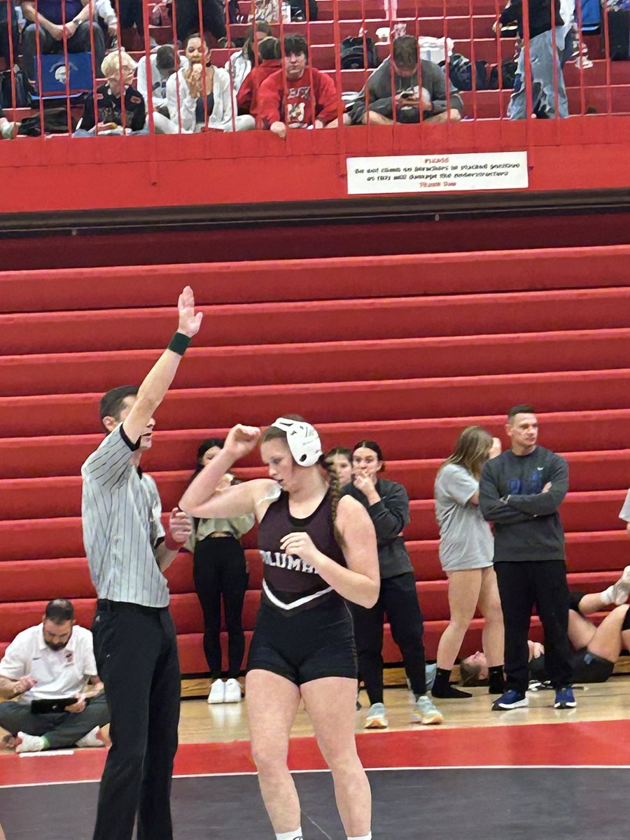 AustinCarmicha6's tweet photo. 🤼Discoverer wrestling is sending 12 boys and 2 girls to state!!👏👏@DiscovererWay GO DISCOVERERS⚓️ https://t.co/mXM2qZugMD