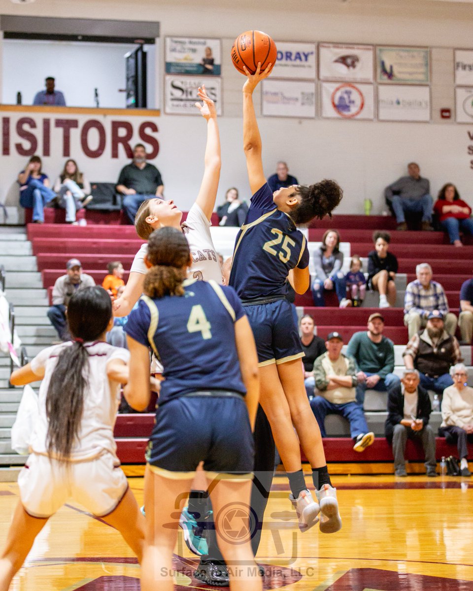 S2AMediaLLC's tweet photo. Check out our photos from the @SkyHawksAthl vs @WCWildcatNation girls varsity game from last night. Over 150 Action photos and Senior night photos can be found at https://t.co/uDssrSTMcp https://t.co/AI7h31V8eM