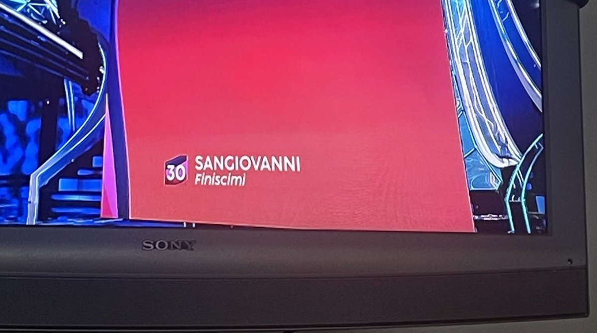 AlternateXWorld's tweet photo. “finiscimi fammi sentire quanto sono pessimoo…” #Sanremo2024 https://t.co/DEdTyZQUdj