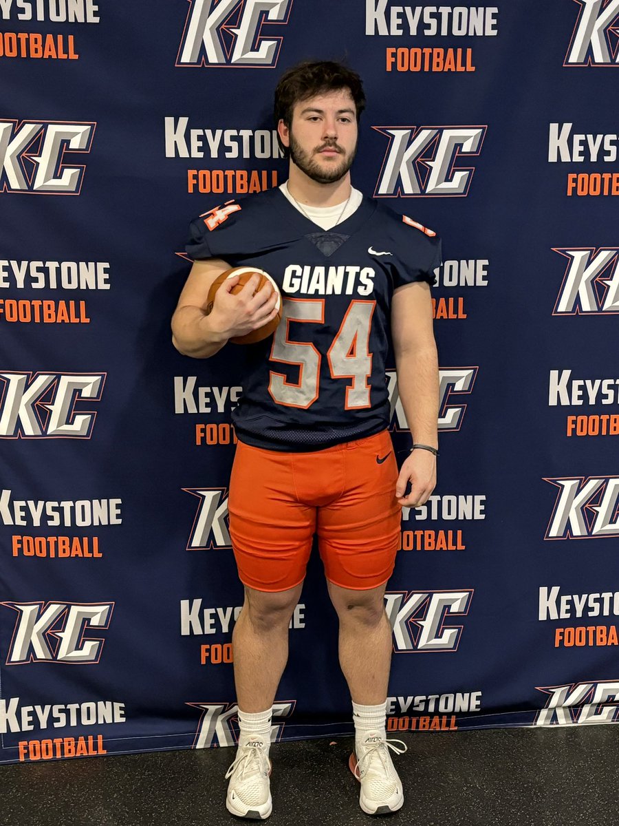 dantonelli54's tweet photo. Had a great Official Visit at Keystone College today! Thank you @KirwanCoach for the invite and opportunity! #1Day1Brick @KeystoneFTBL @CoachJHiggins @Coach_DSmith28 https://t.co/RNr8F3gpjJ