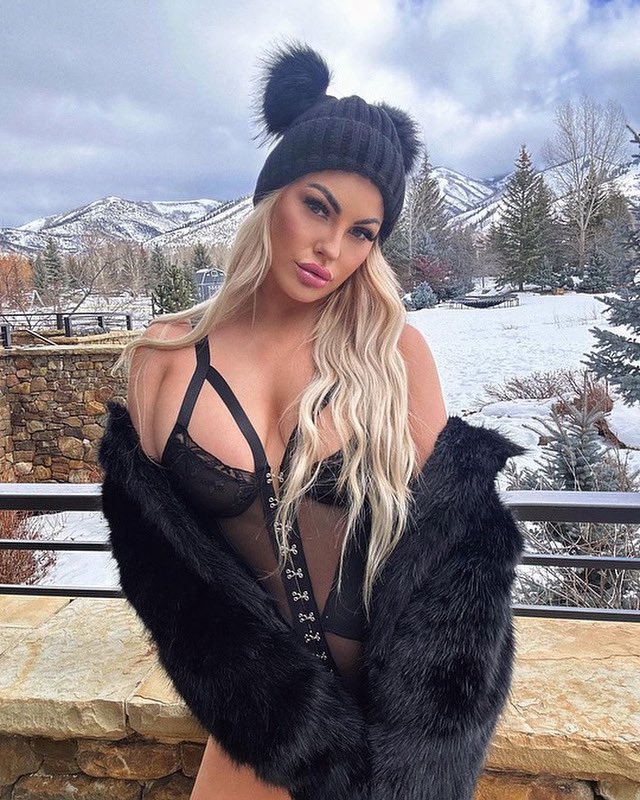 AMIClubwear's tweet photo. Teddy bear teddy 🧸 

#lingerie #lingeriemodel #fashionblogger #weekendfit #boutique #teddy 

Model @ivy_ferguson 

https://t.co/SoVwnoSAc9
Tap to shop 
Or search 
Black butterfly lace mesh Hook bandage Ruffle, sexy teddy https://t.co/0PR2qU0bge