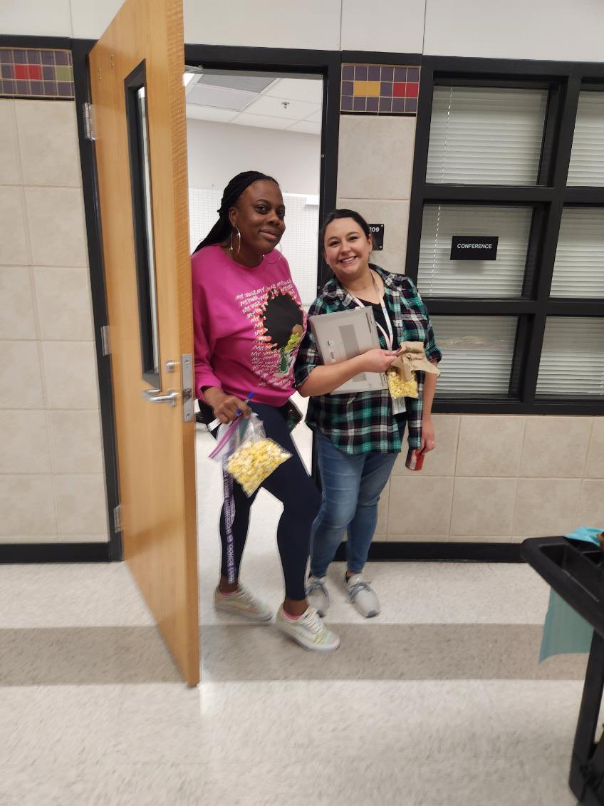 Thank you to EVO Entertainment- San Marcos and GN Boys Athletic Booster for the goodie cart snacks! 🍿🥒😋