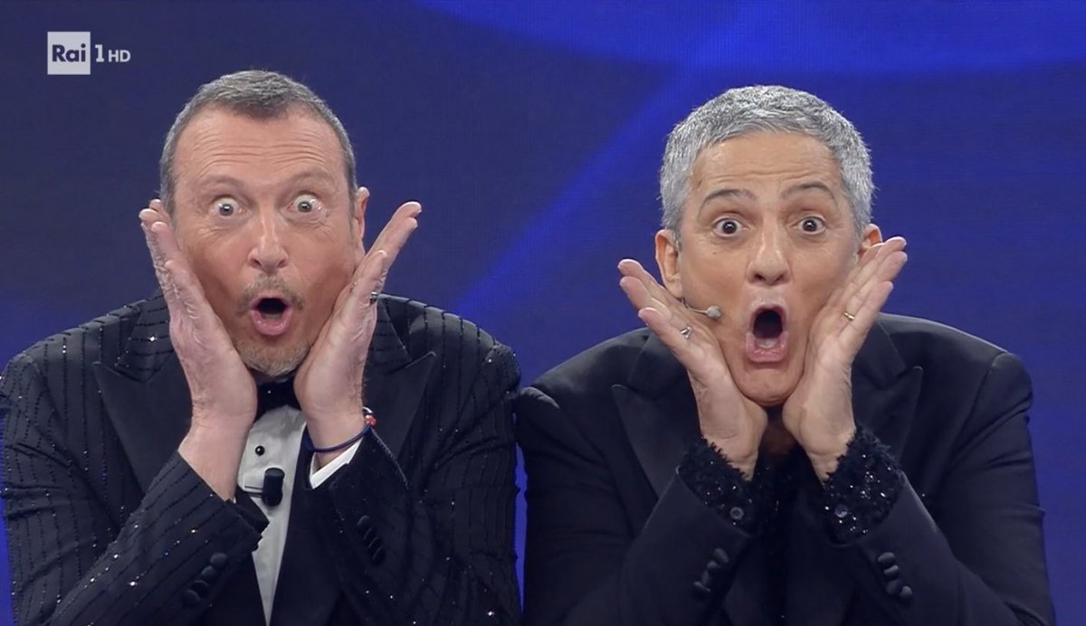 ѕαяα🌼 tweet media