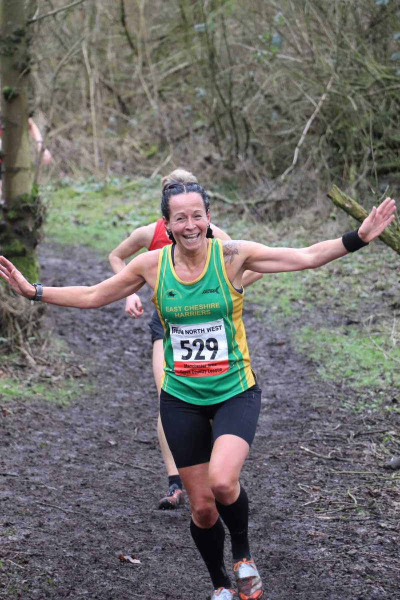 Many of us learned our trade as athletes running over the country way back! It's perhaps the purest of all disciplines...you...the terrain and your fellow athletes. Six races on Match Day...you never lose the buzz. Hope you enjoyed it Katie!
Thanks JP for the pix