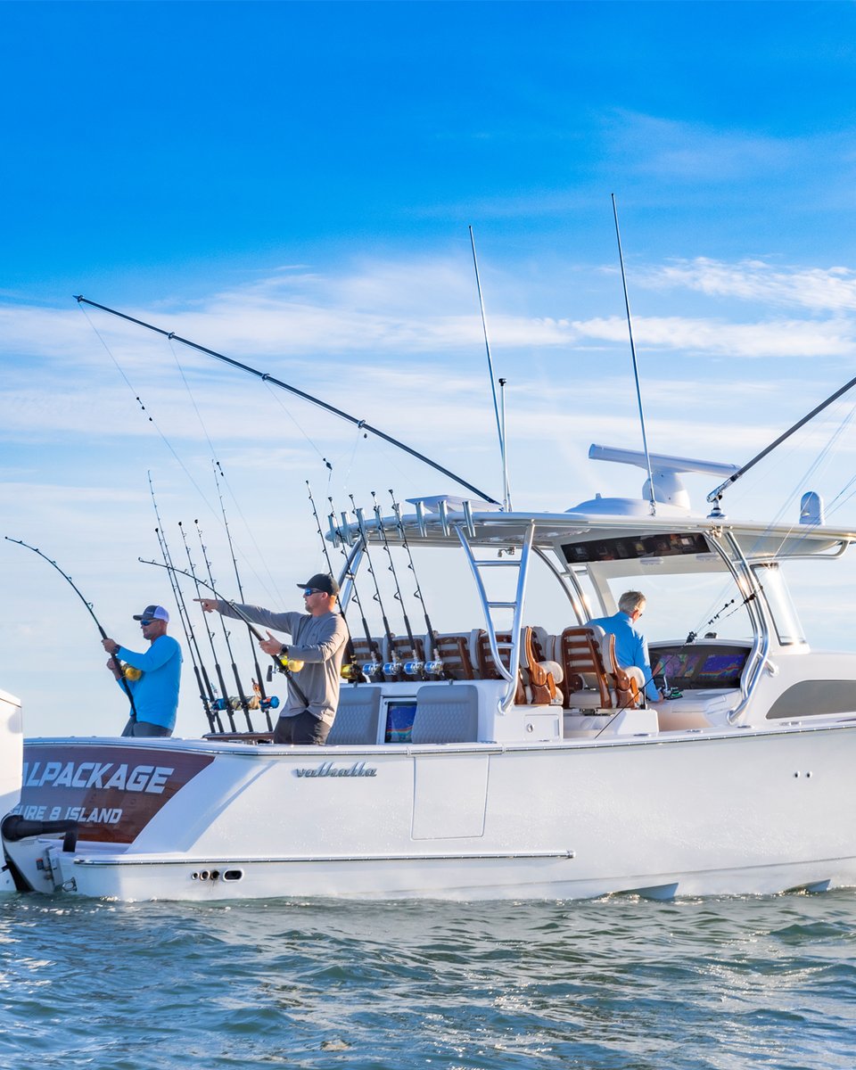 Garmin's tweet photo. Big water. Big catch. That’s the goal.
With #GPSMAP 9000 and sonar targets on a 4K display, that goal is closer to reality than ever before. https://t.co/9cJ9n2ZpLq https://t.co/9ZMsDfrn9I