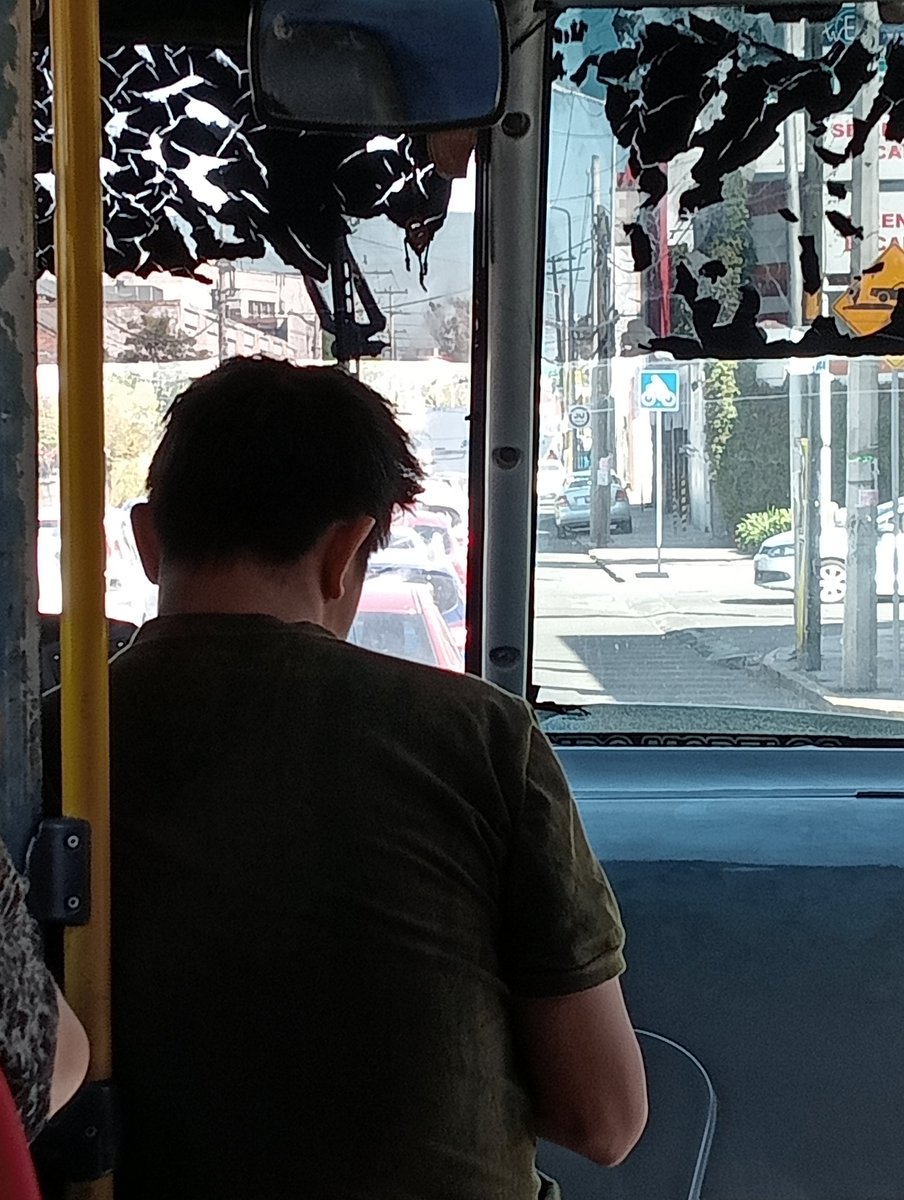 qfbalducin's tweet photo. @dirtransitopue ciclovía de la 14 oriente casi esquina con Vicente Suárez en la colonia América Sur https://t.co/o02UZXKLsN