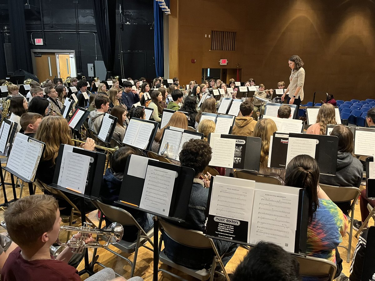 SevierMSband's tweet photo. Sevier Band at the 2024 Jr. Clinic Honor Band ❤️ https://t.co/Rt4YjjWQd0