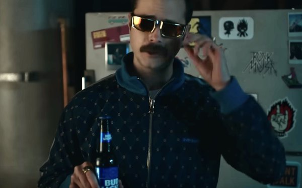 Bud Light Goes for Genie Outreach dlvr.it/T2ZdXJ