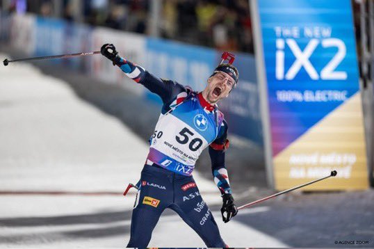 Grattis til superskytter og nevø Sturla Holm Lægreid etter gull på VM-sprinten i Nove Mesto i dag. Etter en blytung periode er det rått å ta sesongens første seier i VM. <a href="/NoveMestonaMor/">Nové Město na Moravě</a> #biathlon
Foto: AFP