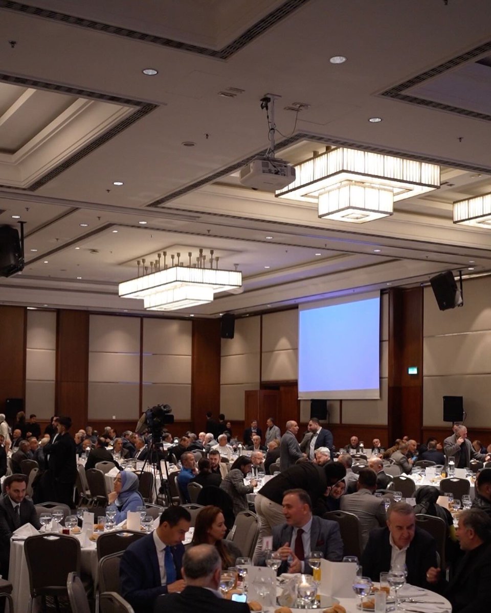 Ekonomi Kulübü’nün organize ettiği İBB Başkan Adayımız Murat Kurum ile İş İnsanları Buluşması programında, Milletvekilimiz Tuğba Işık Ercan, Çalışma ve Sosyal Güvenlik Bakan Yardımcımız Ahmet Aydın, Ataşehir İlçe Başkanımız Burak Çifçi, MHP Ataşehir İlçe Başkanı Sâdun Bizel,