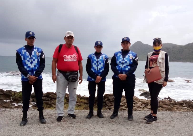 cmdnapc's tweet photo. Nuestro equipo activado en #puntodecontrol de #gañango para preservar los derechos de niños y adolescentes que visitan nuestras playas, siguiendo instrucciones del alcalde @JCbetancourt72 @MaDanielaDiaz31 @apuertocabello https://t.co/bc8WQsZBIV