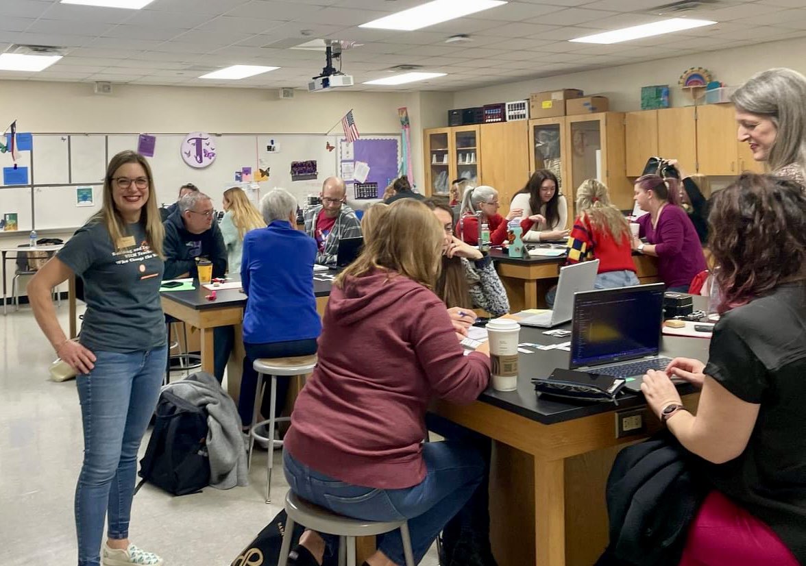 UTeachDallas's tweet photo. SME-UTeach Dallas faculty presenting & recruiting at DFW Mini-CAST today. Always a great day providing PD to local teachers!
#teacherdevelopment #minicast #stemeducation #utdscience #utd #utdsme #uteachdallas https://t.co/dYfqYSj3IT