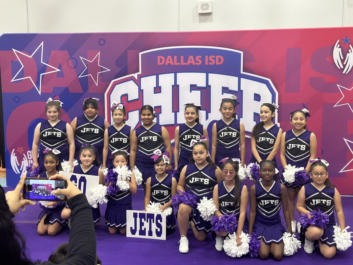 Saturdays are for CHEER! 
A HUGE congratulations to our Jets Cheer Team on placing 1ST PLACE at the Cheer Showcase! We are so proud of you all! Thank you Ms. Sims and Ms. Nolan for the endless hours you put into our girls! 📣 GO JETS!  <a href="/Steps2Samuell/">@Steps2Samuell</a> <a href="/_HectorMartinez/">Hector</a> <a href="/Region2DISD/">Dallas ISD Region II</a>