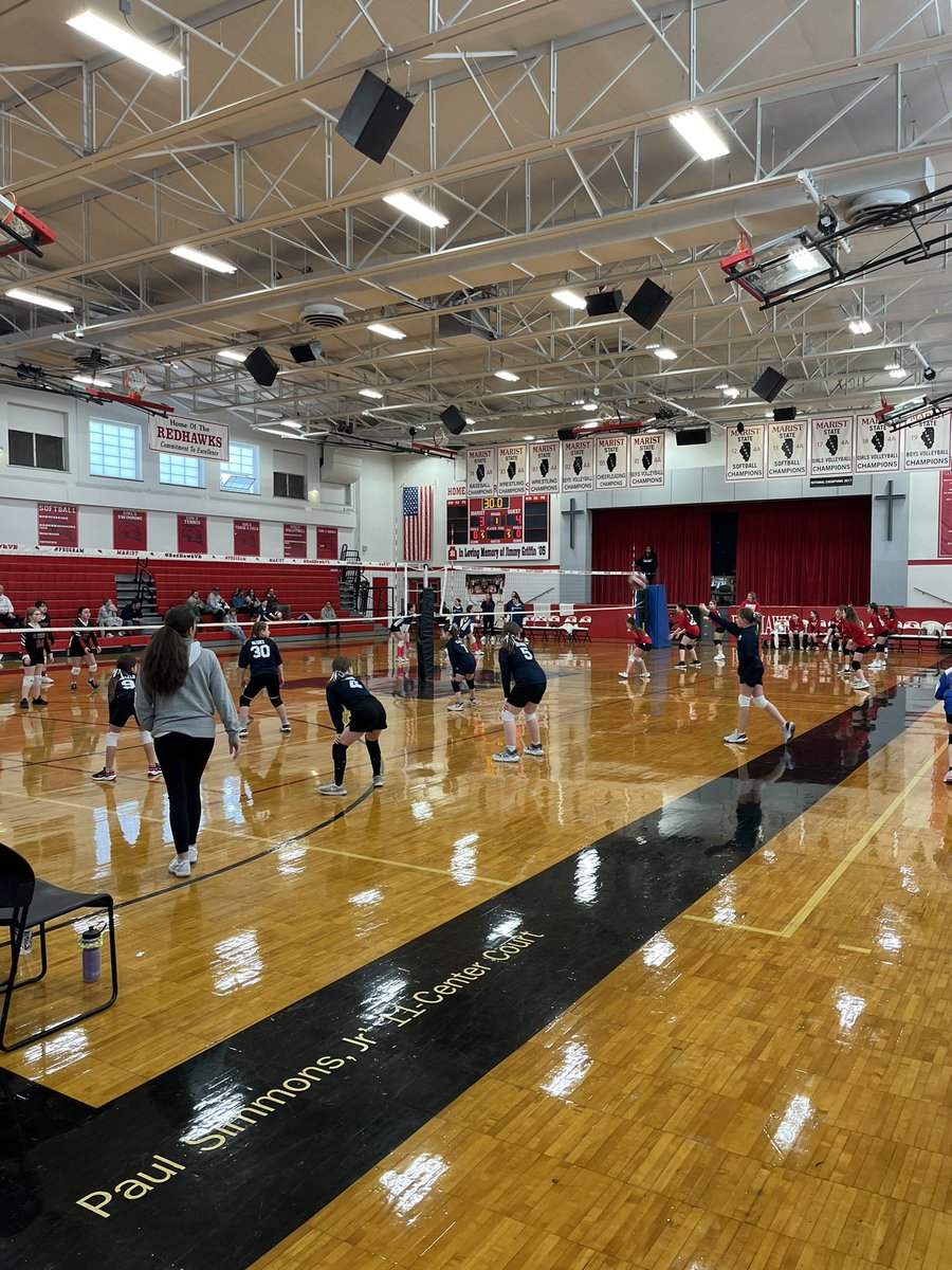 RedHawkVB's tweet image. St. Chris🏐 Northwest🏐Central🏐Sutherland🏐Incarnation🏐St. Gabriel🏐St. Bede🏐OLOW🏐St. Germaine 6th Graders Balling out!! 💓💗💞 #FutureProgram