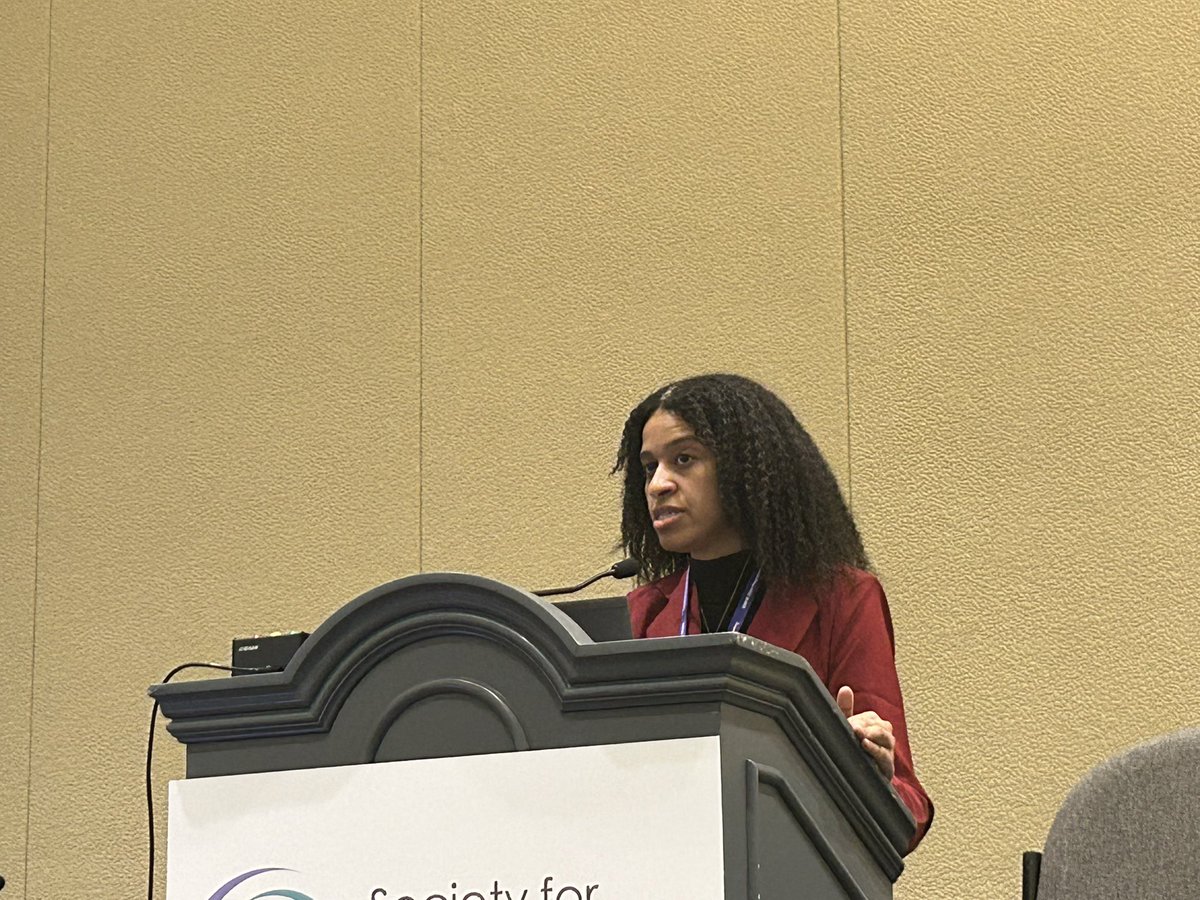 Diana S Wolfe tweet media