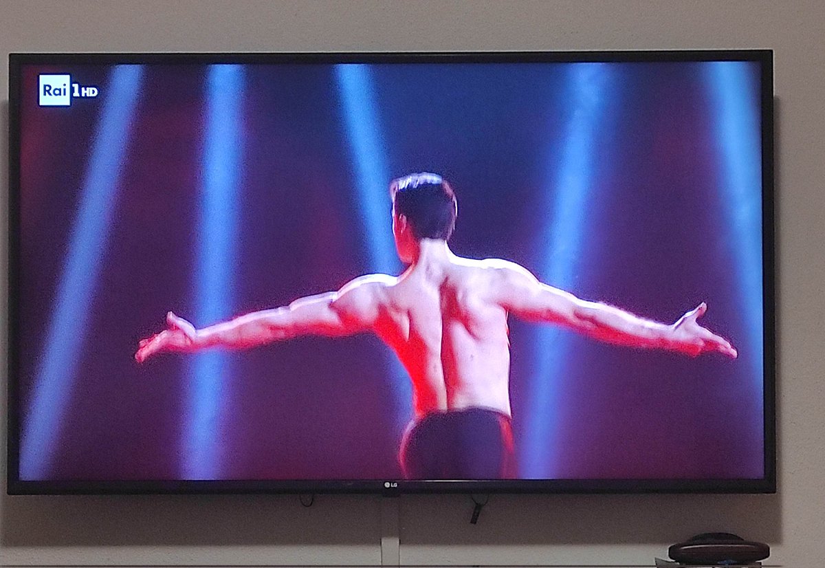 ChoosyGirl73's tweet image. Il #Bolero è sempre una meraviglia.
.
.
.
#Sanremo2024 #RobertoBolle
