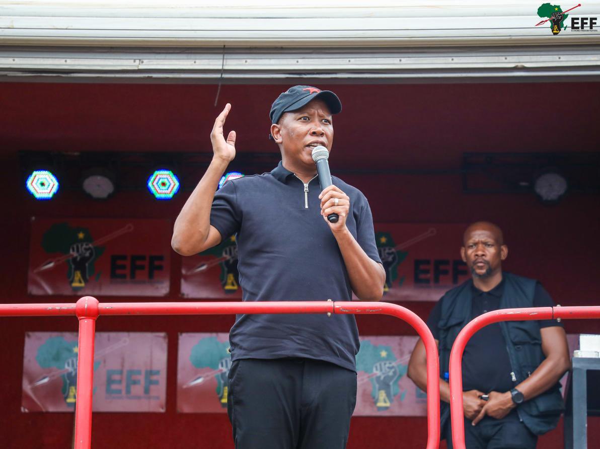 joy_zelda's tweet photo. Who Are You Voting For?

Retweet for MK Party 
Like for The EFF 
Julius Malema Moses Mabhida Stadium Ngizwe https://t.co/C0QO10R5NT