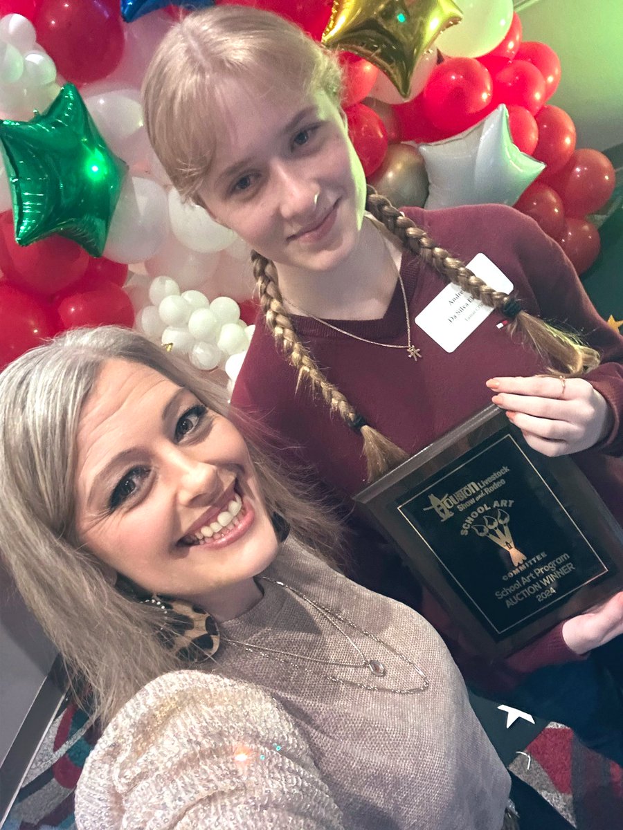 Super proud of Andreia for her being selected as a 2024 <a href="/RODEOHOUSTON/">RODEOHOUSTON</a> Auction winner! #WeAreGR <a href="/WeAreGRHS/">@WeAreGRHS</a> @LamarConsPVA <a href="/LamarCISD/">Lamar CISD</a>