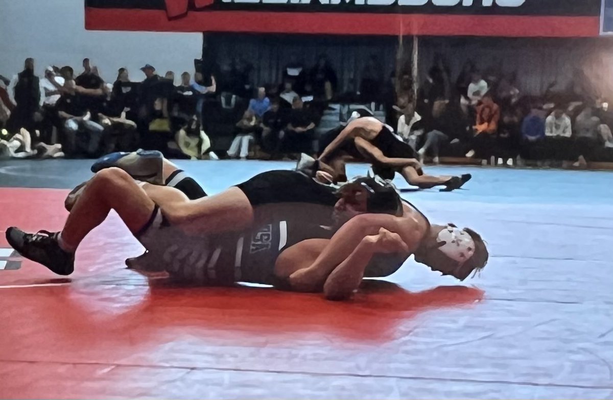 Grinnell Wrestling tweet media