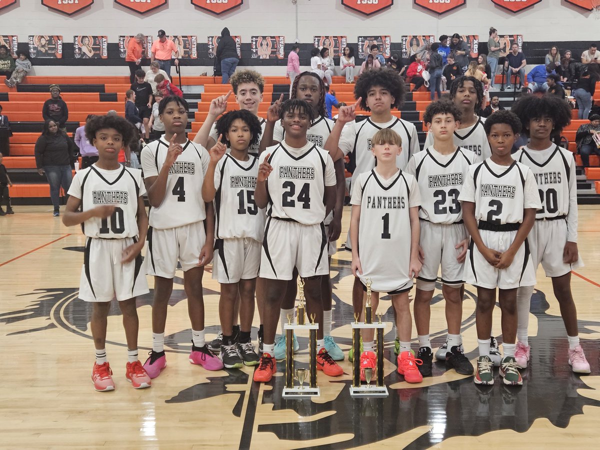 L. Jones tweet media