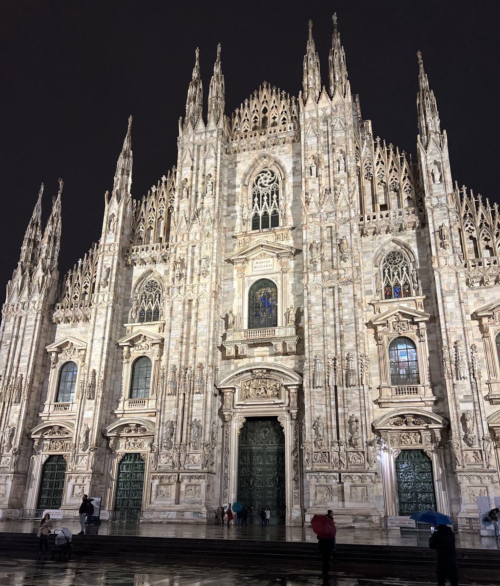 İyi geceler…✨💫✨
.
.
.
#DuomodiMilano⛪️