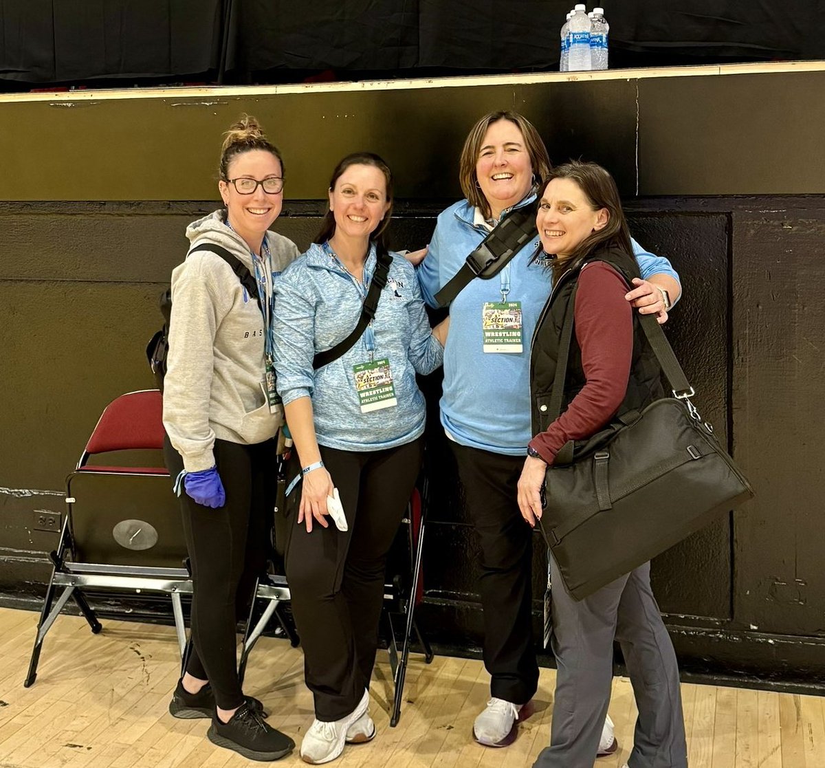 GreeleySports's tweet photo. Hey, we know her! 👋 And we definitely appreciate her! 🧡💙 Thank you to our very own Rachel Marino and all of the hard-working athletic trainers who are helping our Section One wrestlers 👏 at the Westchester County Center today.
@AT4HGHS @HG_Wrestling
#GoGreeley #WeAreChappaqua https://t.co/5Eeshm2be7