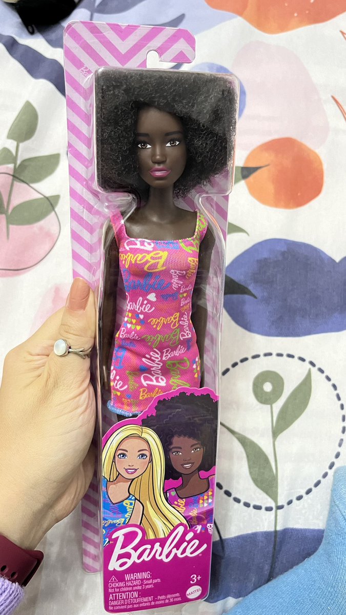 Arkadaşlarımın yarısı çocuklarına alışveriş yapıyor diğer yarısı da evlilik hazırlıklarında. O sırada benim alışveriş.