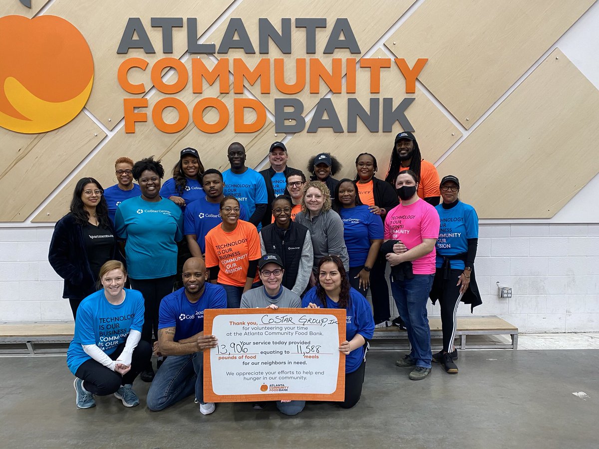 crazeerayzee's tweet photo. Today was a great day to serve and help the fight against food insecurities in the Atlanta area! Thanks to everyone that came out to support @acfb #CoStarGroup #CoStar #CoStarAtlanta #CoStarBuilds #CoStarBuildsAtlanta #AtlantaCommunityFoodBank #AtlantaFoodBank https://t.co/qIQPdwnmtY