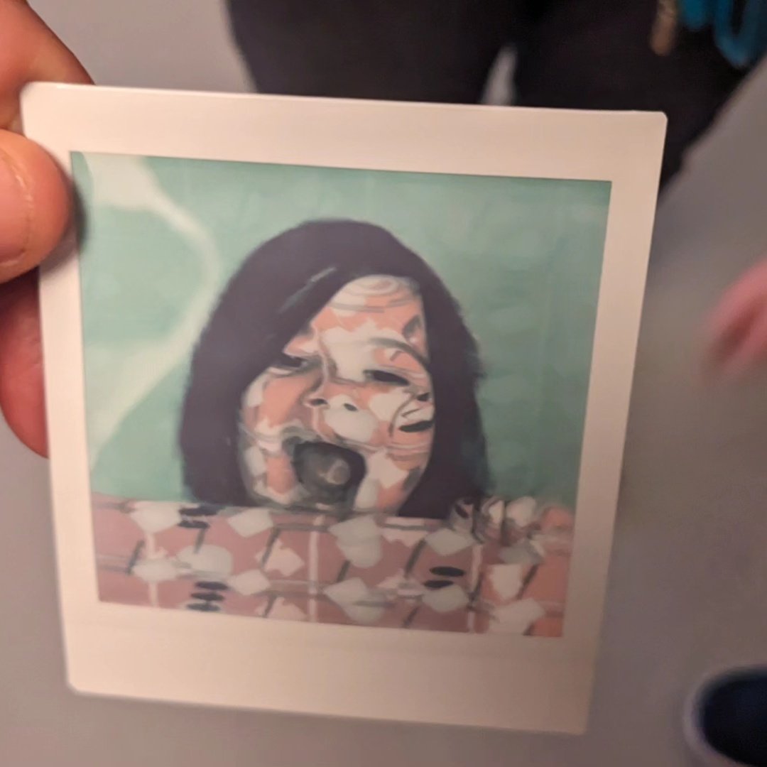 LoVid🫂📼 tweet media