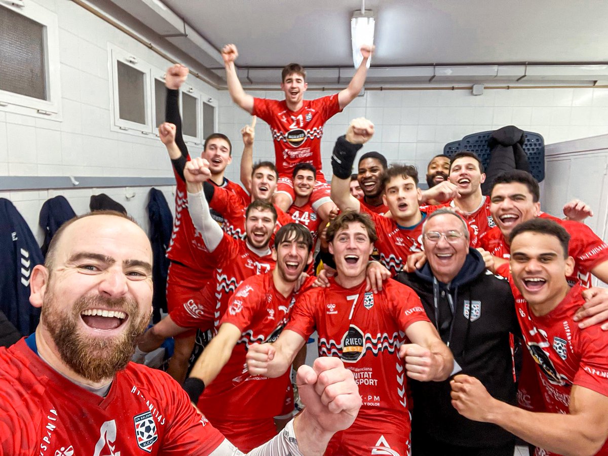 eonalicante's tweet photo. 🍒Algo ha 𝘗𝘈𝘊𝘏𝘈do hoy en Ibiza…. 

🤪¡¡¡Lograr dos puntos importantes!!!

#EÓNHorneoAlicante #DHPlataMasc https://t.co/B5CYJMd8ZQ